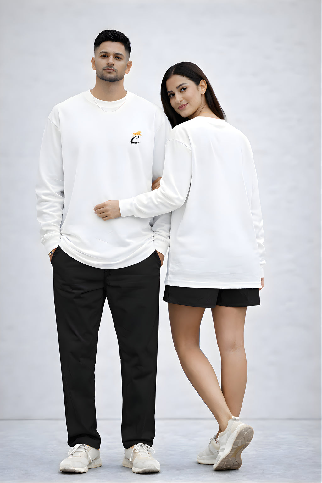 Minimal Logo Oversized Sweatshirt – Chimya
